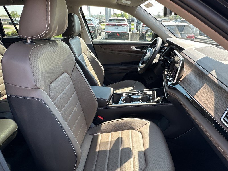 New 2025 Volkswagen Atlas SEL image 17