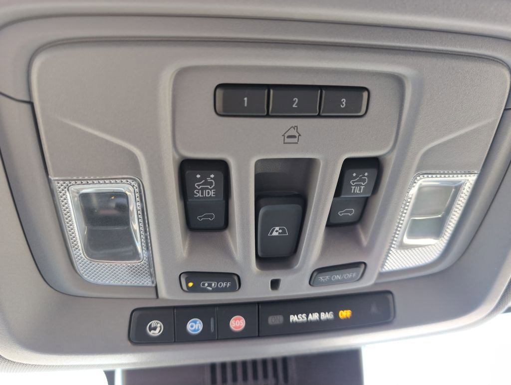Used 2022 Chevrolet Silverado 1500 LTZ w/ LTZ Premium Package image 31