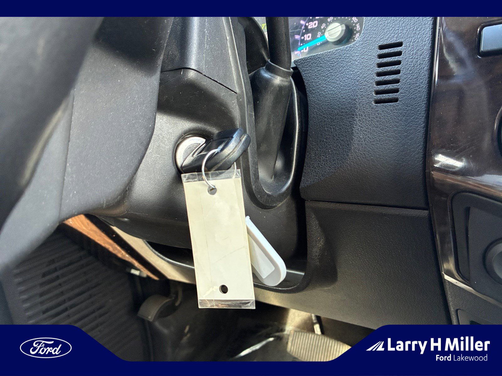 Used 2016 Ford F250 Platinum w/ FX4 Off-Road Package image 29