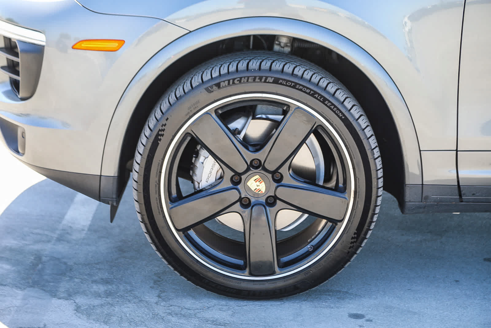 Used 2018 Porsche Cayenne S AWD/4WD image 10