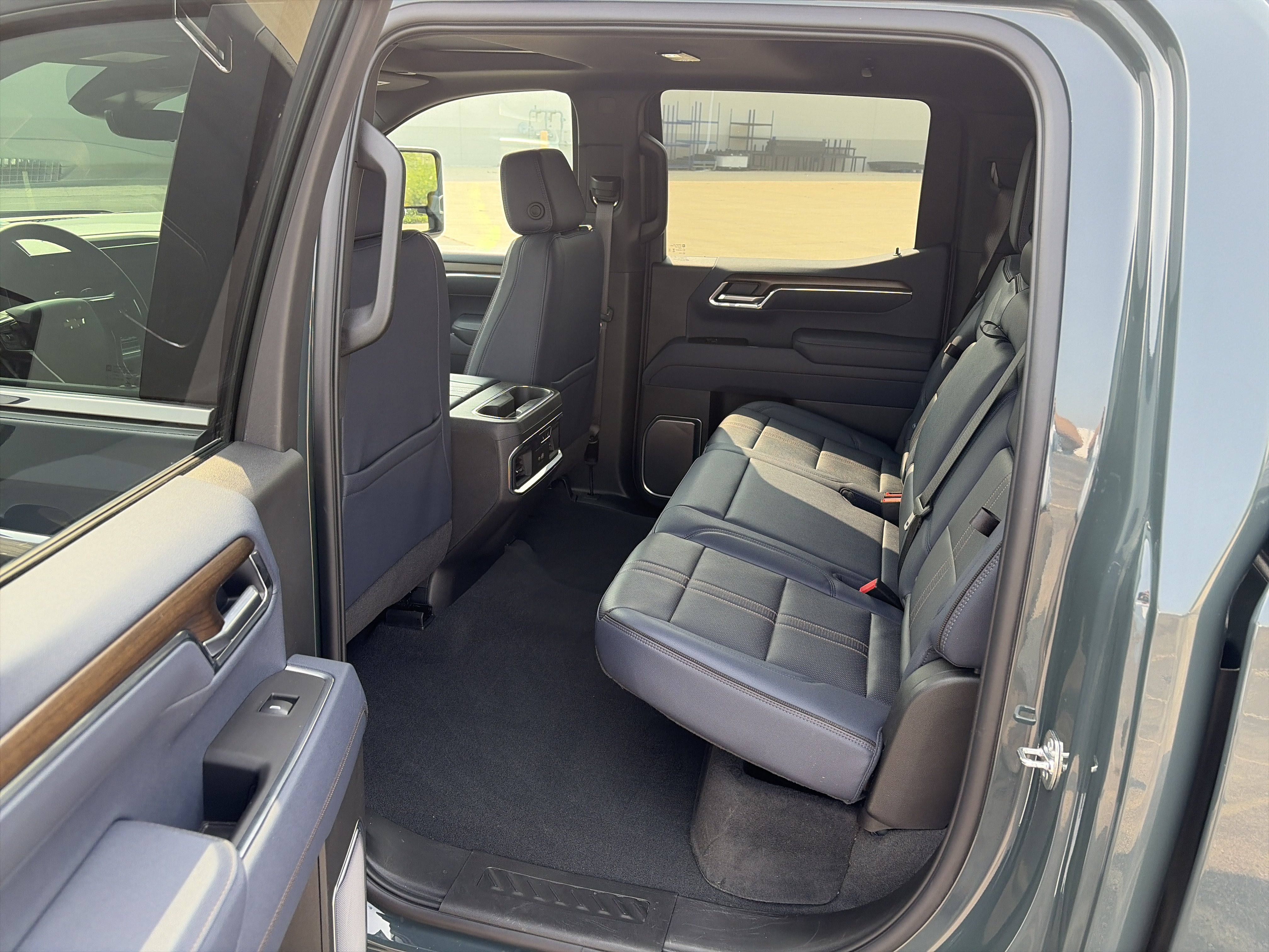 Used 2026 Chevrolet Silverado 1500 High Country w/ Technology Package AWD/4WD image 15