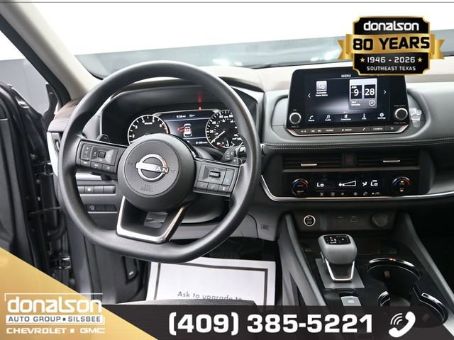 Used 2023 Nissan Rogue SV image 12