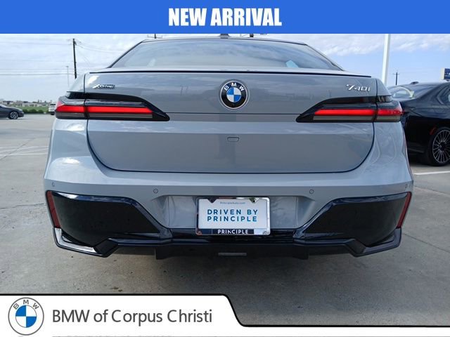 Used 2026 BMW 740i xDrive image 8