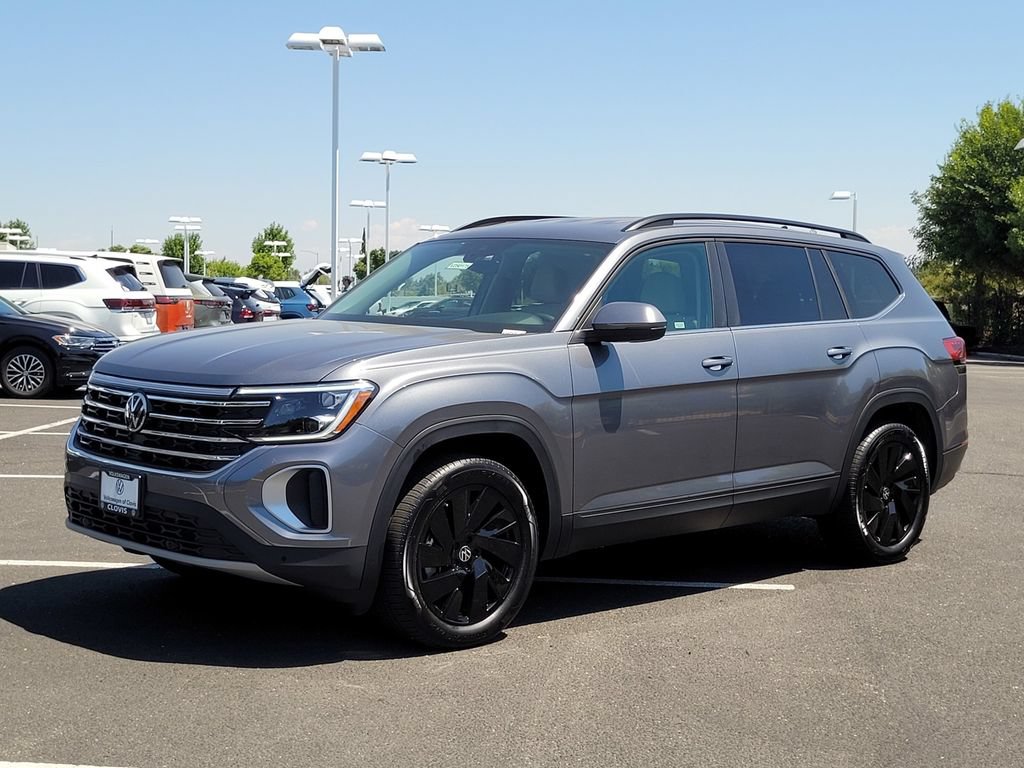New 2025 Volkswagen Atlas SE FWD image 9