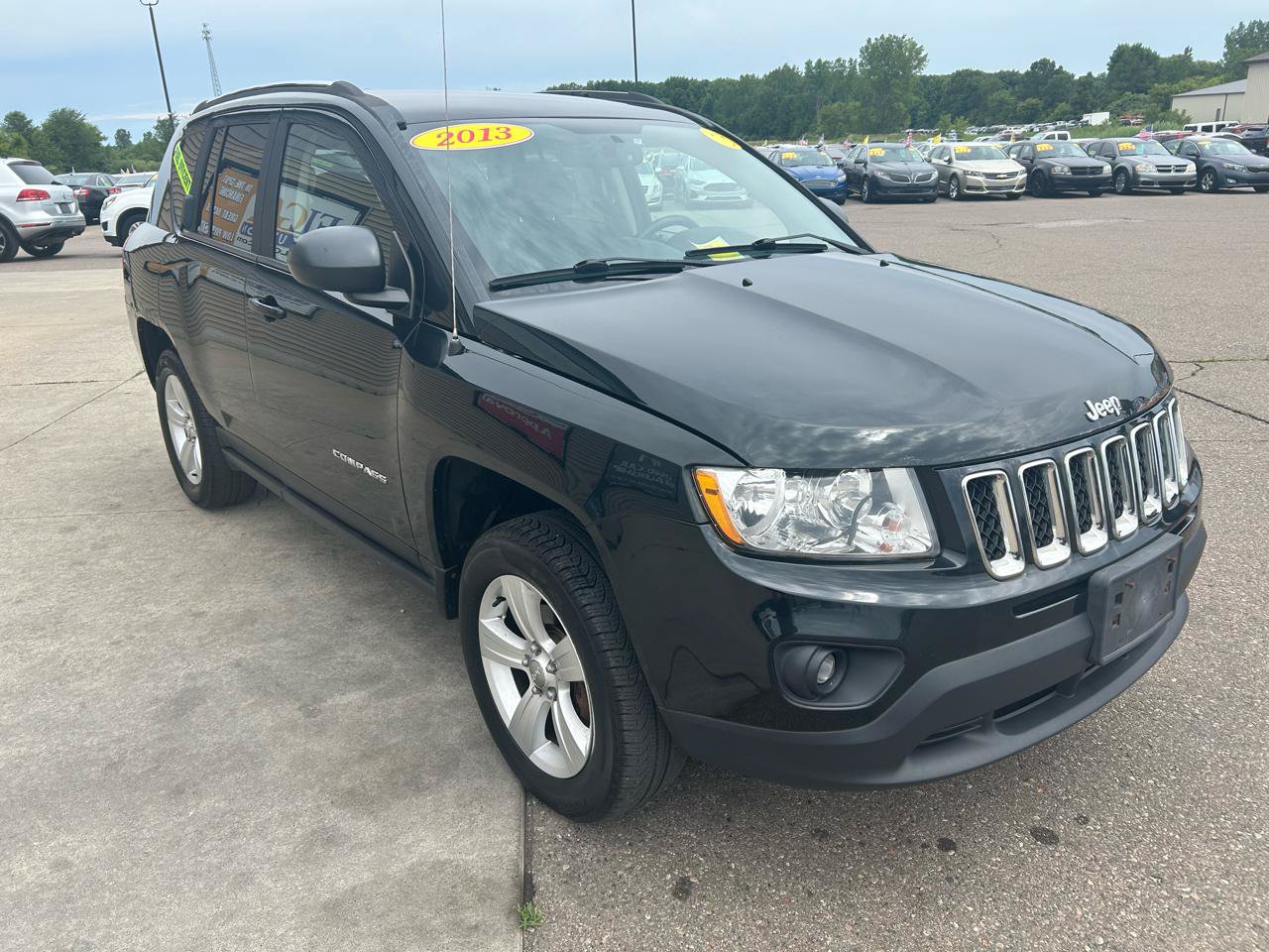 Used 2013 Jeep Compass Latitude w/ Premium Sound Group FWD image 3