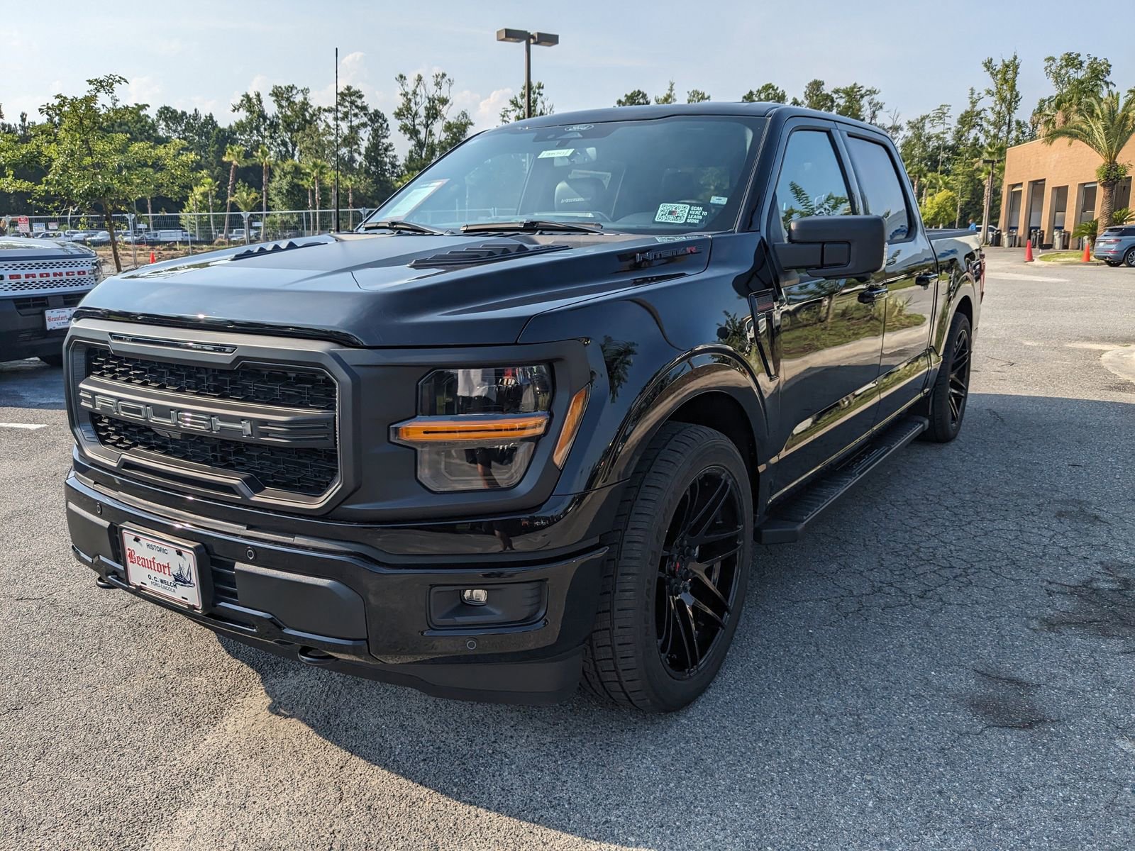 New 2025 Ford F150 XLT w/ Equipment Group 302A MID AWD/4WD image 8