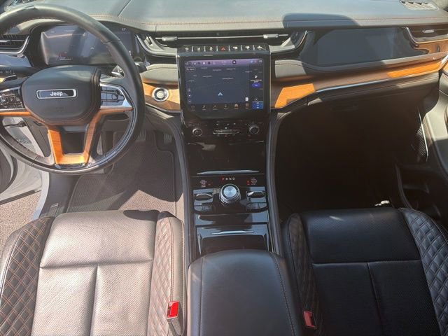 Used 2024 Jeep Grand Cherokee Summit image 32