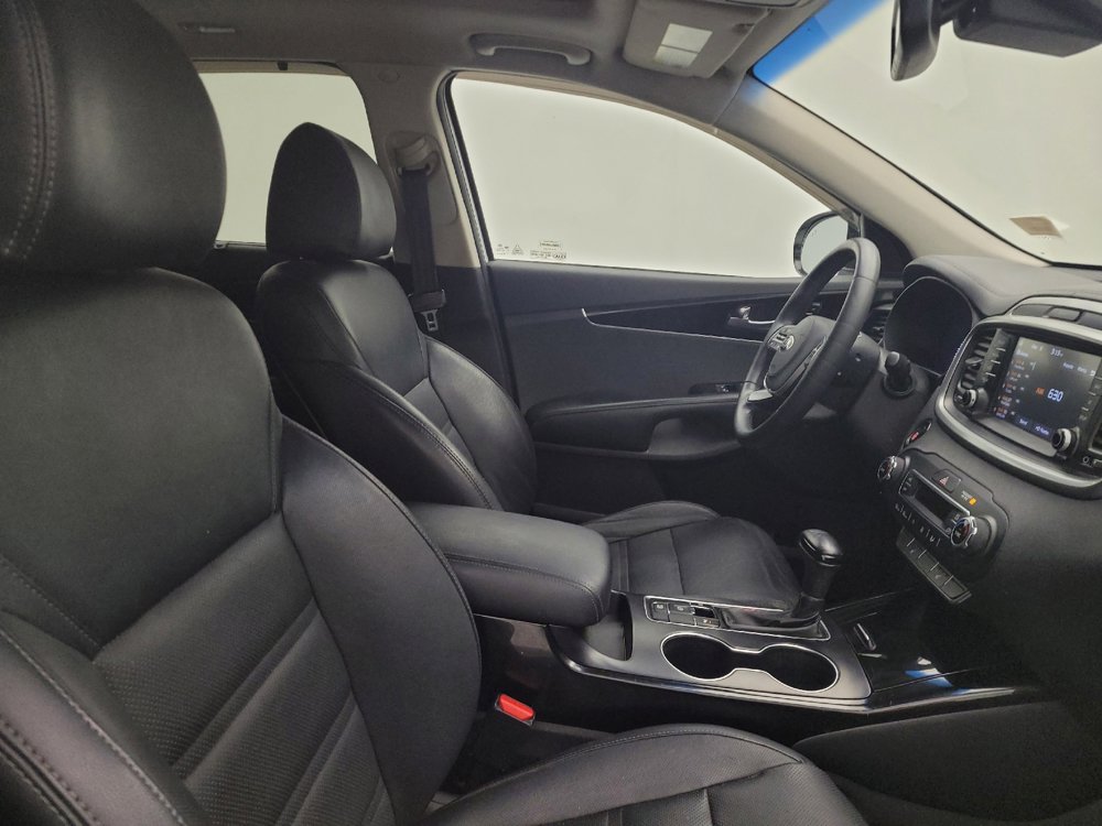 Used 2019 Kia Sorento SX image 21