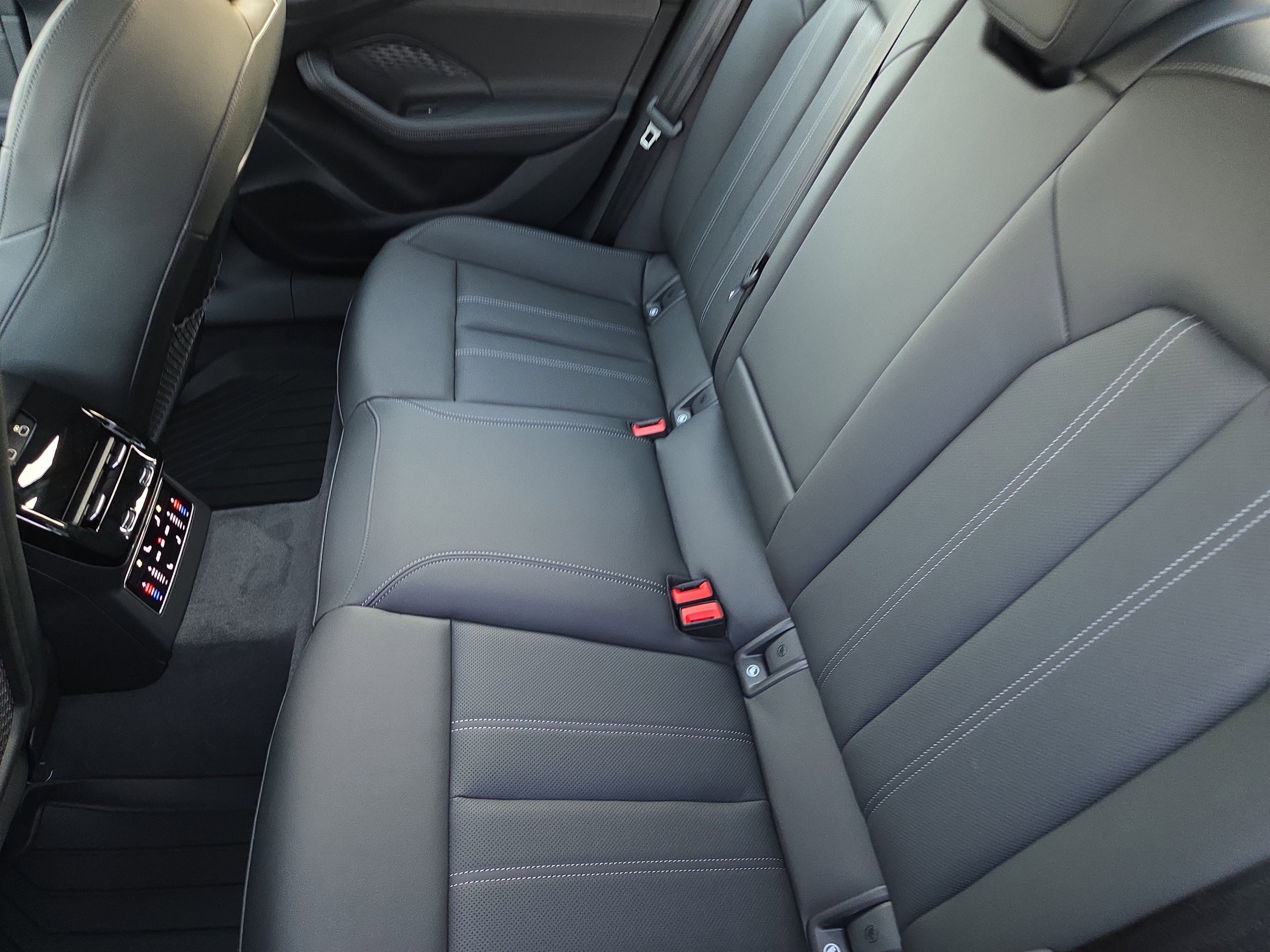 New 2026 Audi A6 Premium Plus AWD/4WD image 6