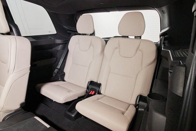Certified 2026 Volvo XC90 B6 Plus AWD/4WD image 19