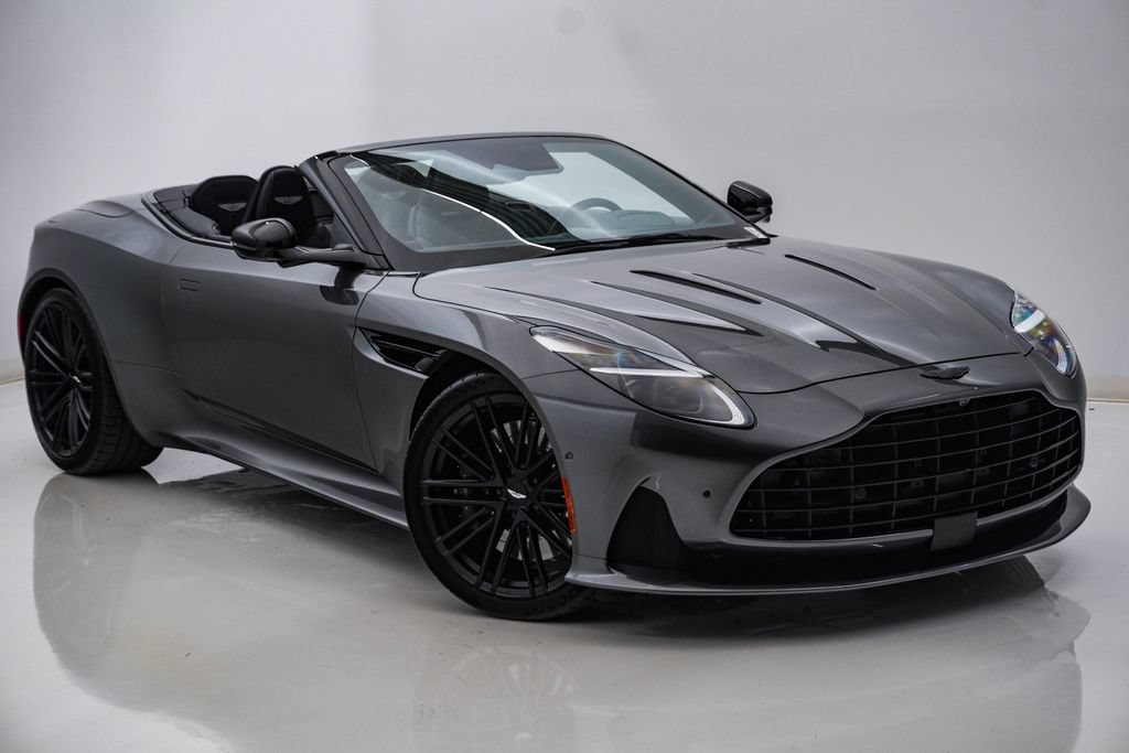 Used 2024 Aston Martin DB12 Convertible RWD image 3