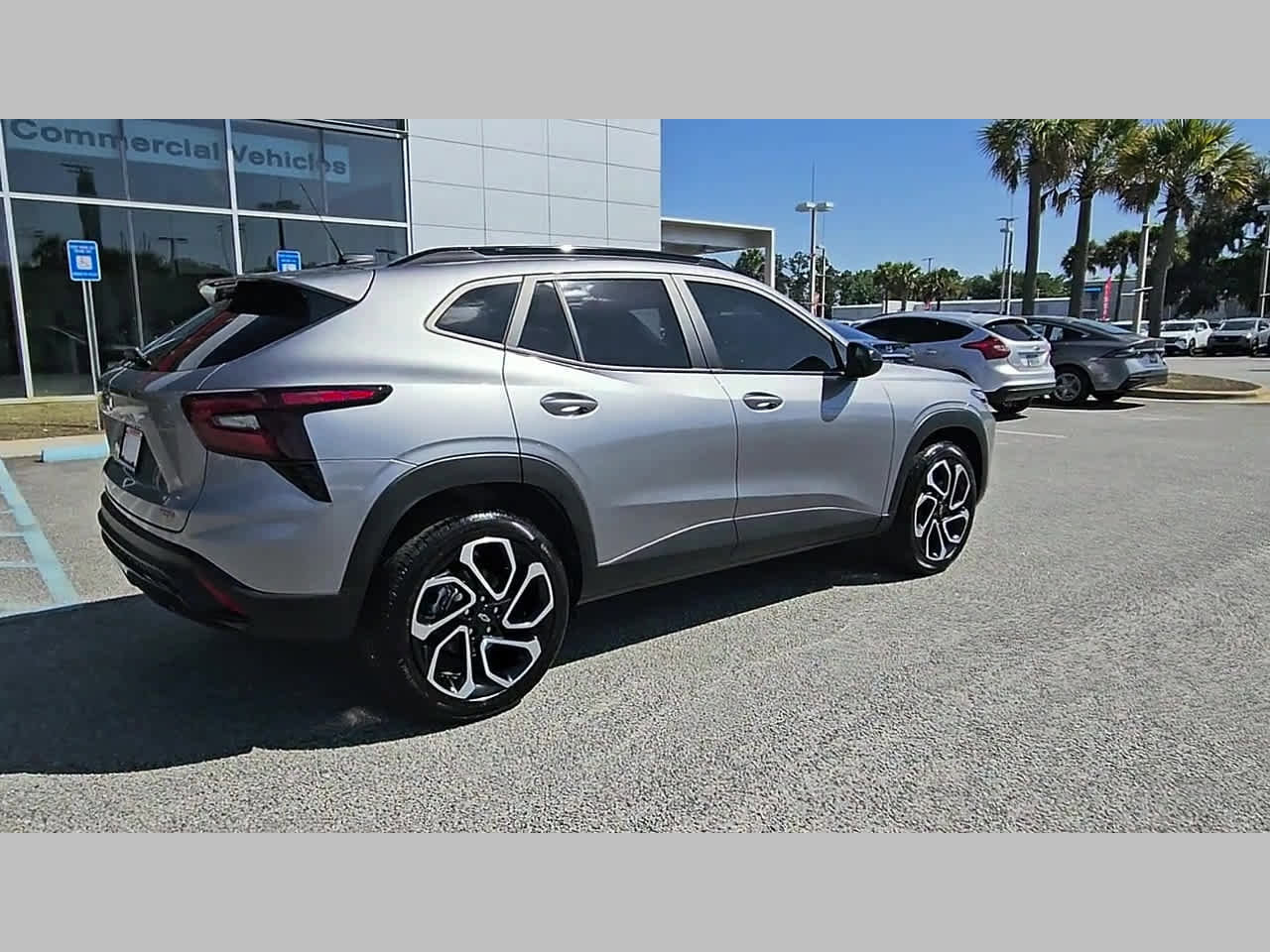 Used 2025 Chevrolet Trax RS w/ Driver Confidence Package FWD image 33