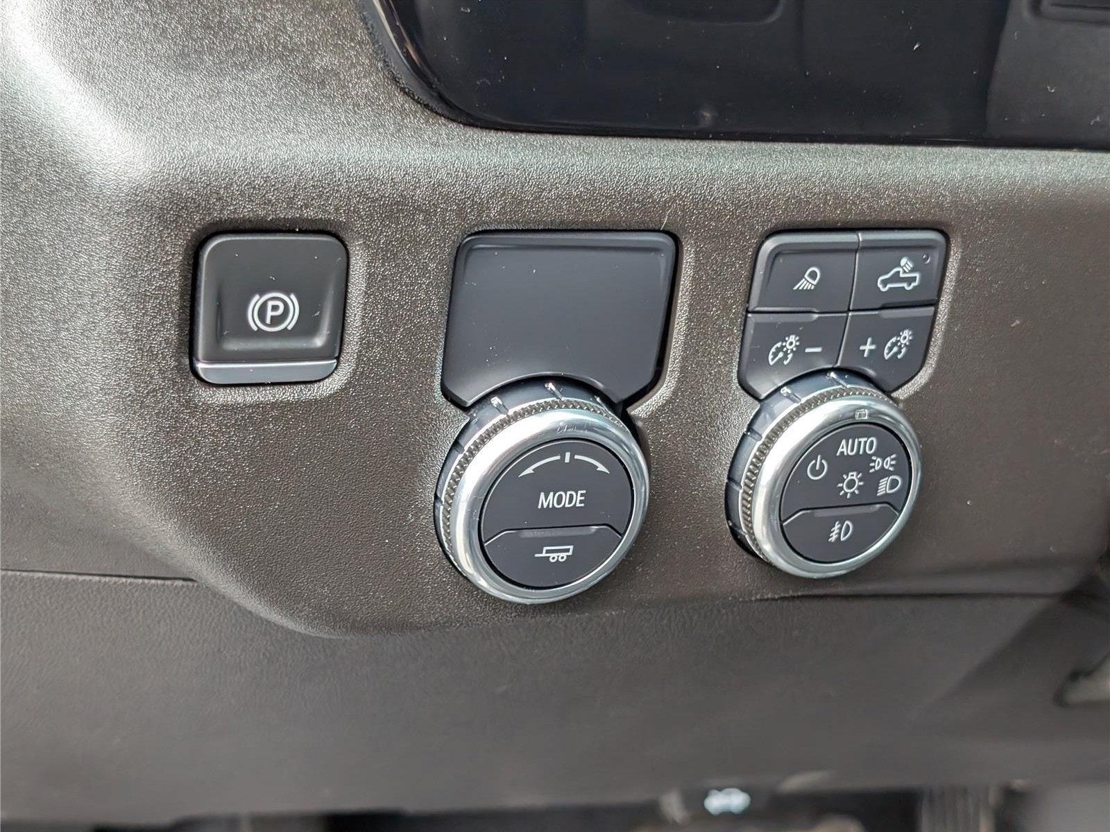 Used 2025 GMC Sierra 1500 SLT RWD image 21