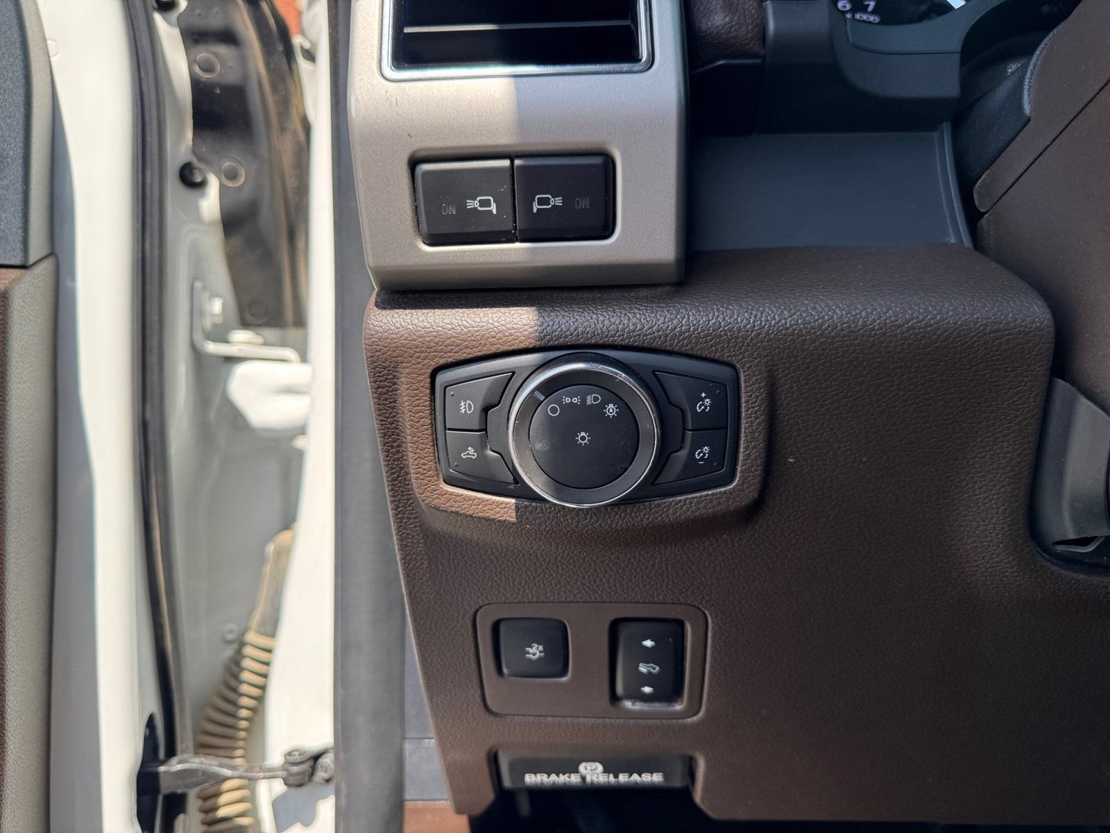 Certified 2022 Ford F250 King Ranch w/ Tremor Off-Road Package AWD/4WD image 25