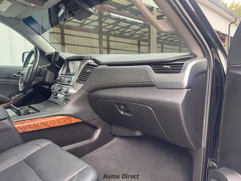 Used 2019 Chevrolet Tahoe 4WD RST image 18