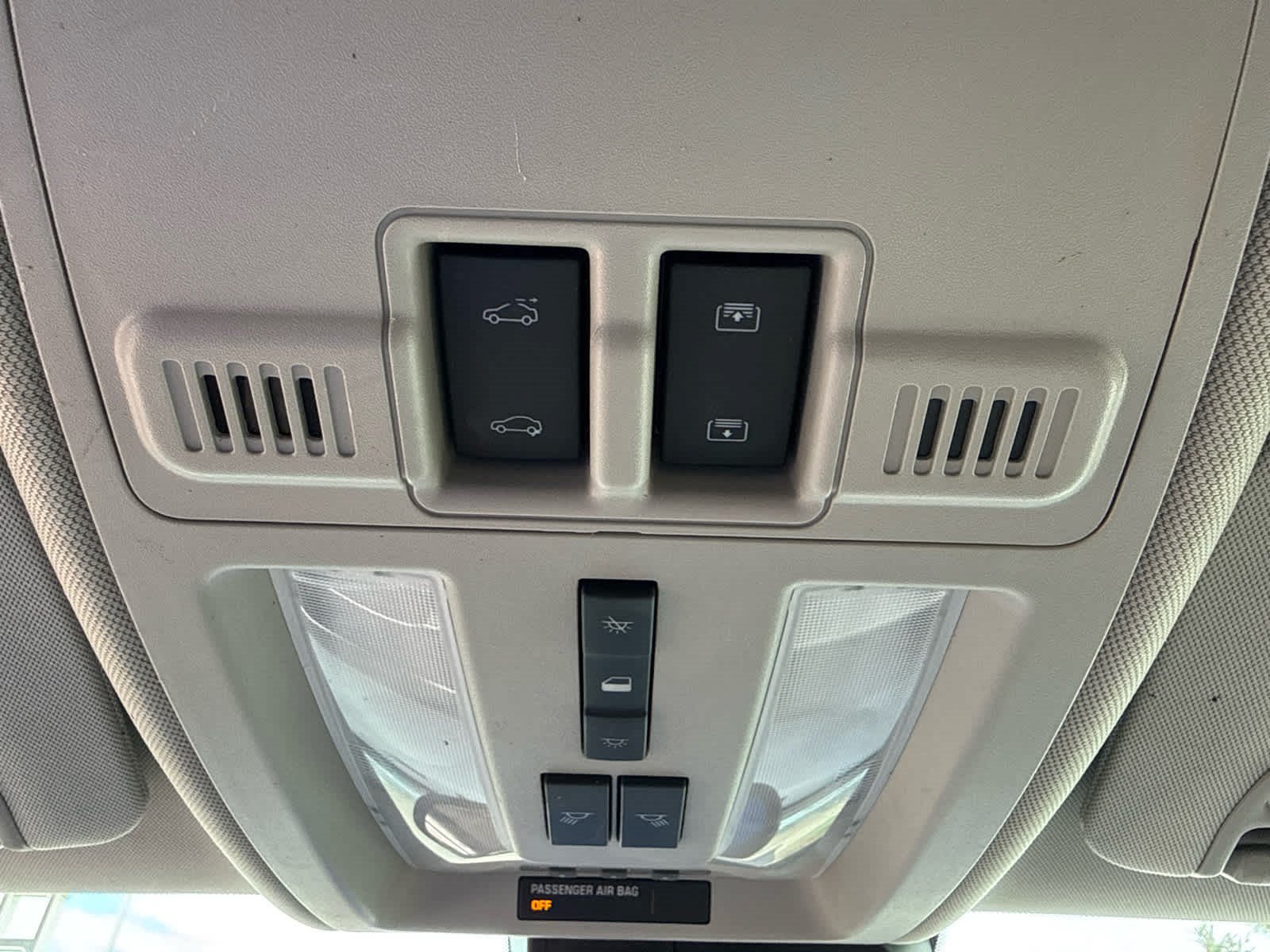 Used 2014 Cadillac SRX Luxury w/ Driver Awareness Package FWD image 9