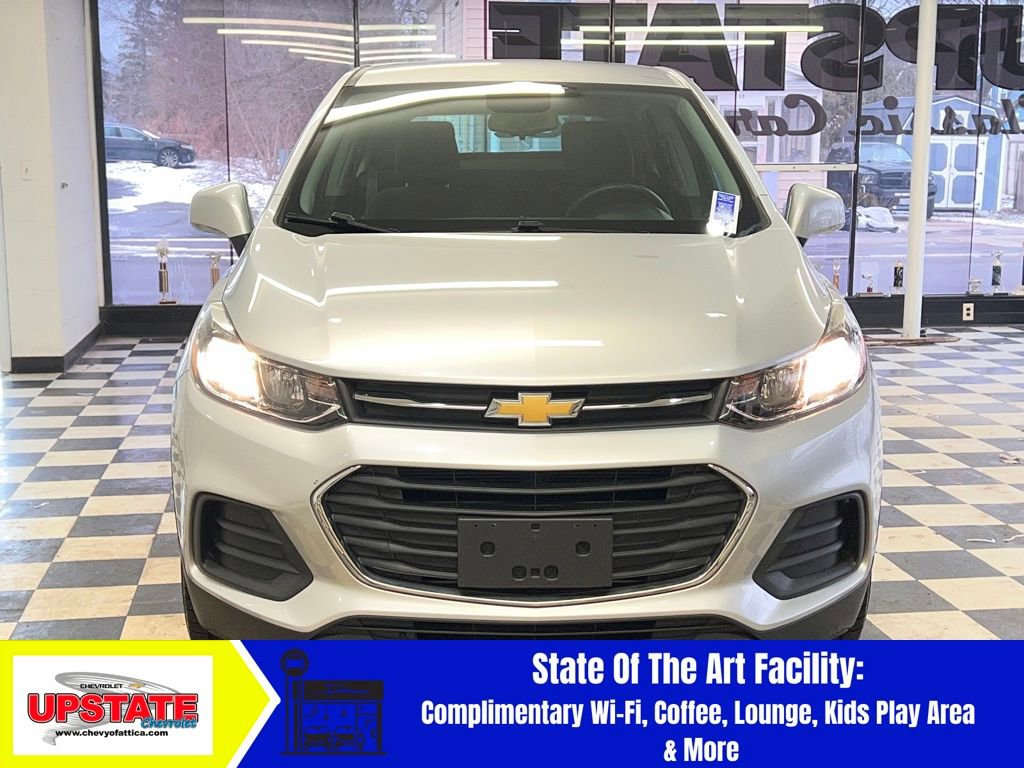 Used 2018 Chevrolet Trax LS image 3