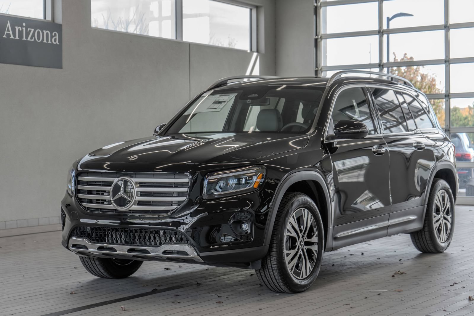 Used 2026 Mercedes-Benz GLB 250 4MATIC image 25