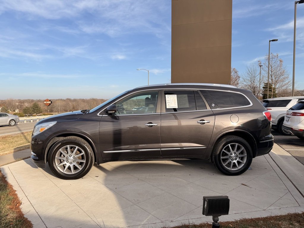 Used 2016 Buick Enclave Leather image 2