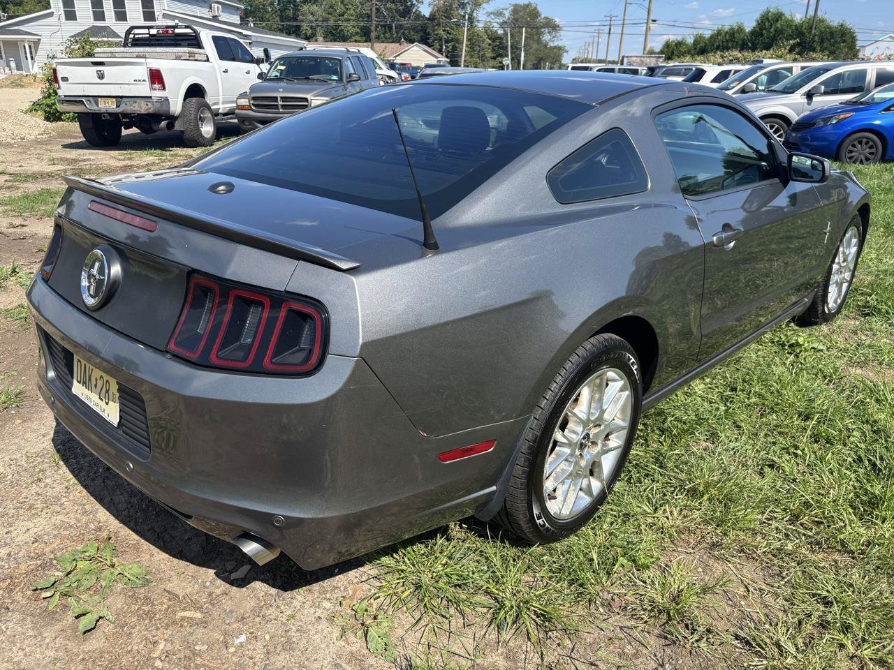 Used 2013 Ford Mustang Premium RWD image 5