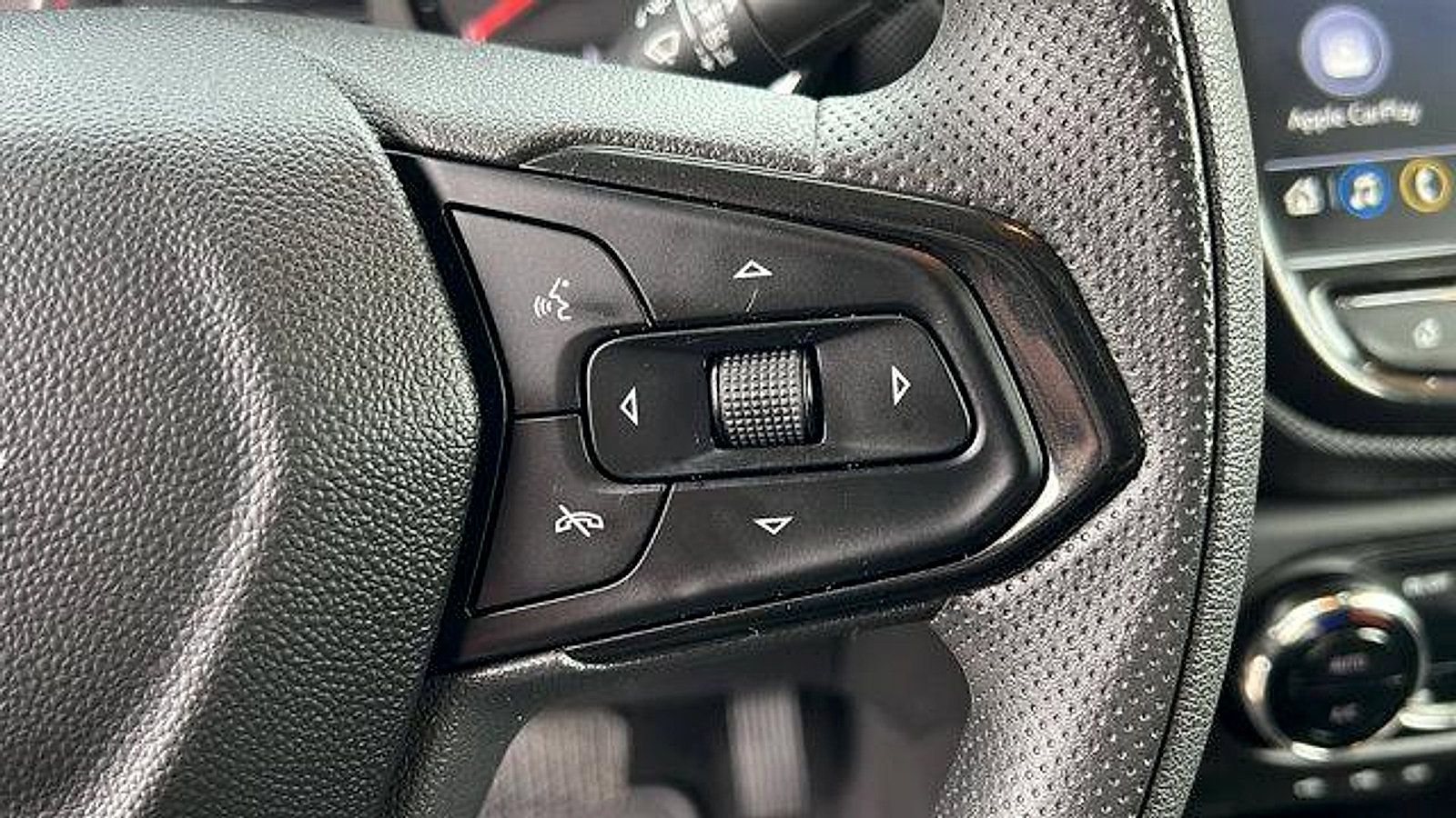 Certified 2023 Chevrolet TrailBlazer LT w/ Convenience Package image 25