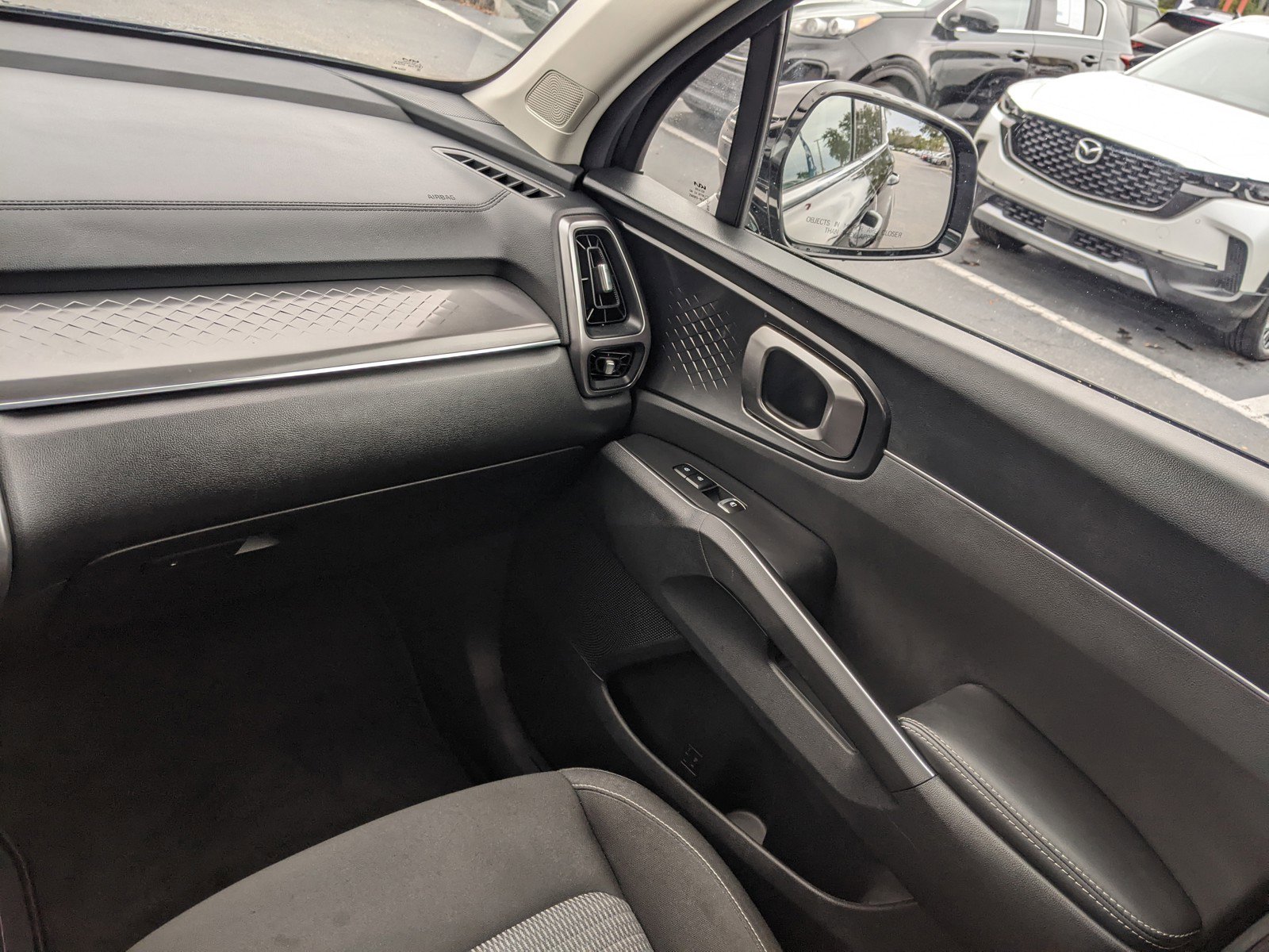 Used 2023 Kia Sorento LX image 13