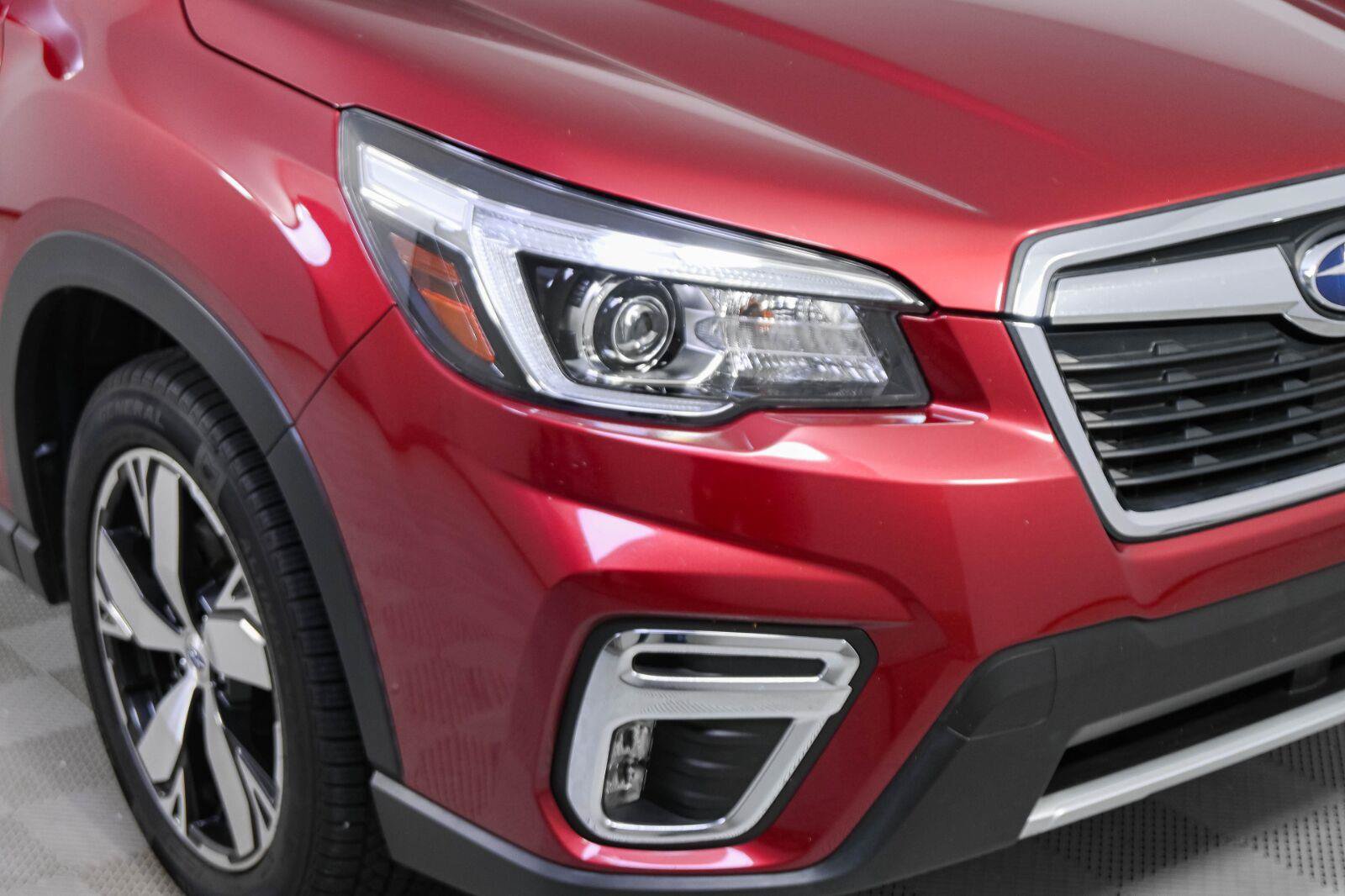 Used 2020 Subaru Forester Touring AWD/4WD image 37