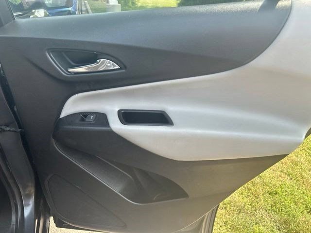 Used 2022 Chevrolet Equinox LT FWD image 36