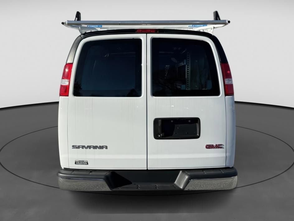 New 2025 GMC Savana 2500 w/ Chrome Appearance Package image 5