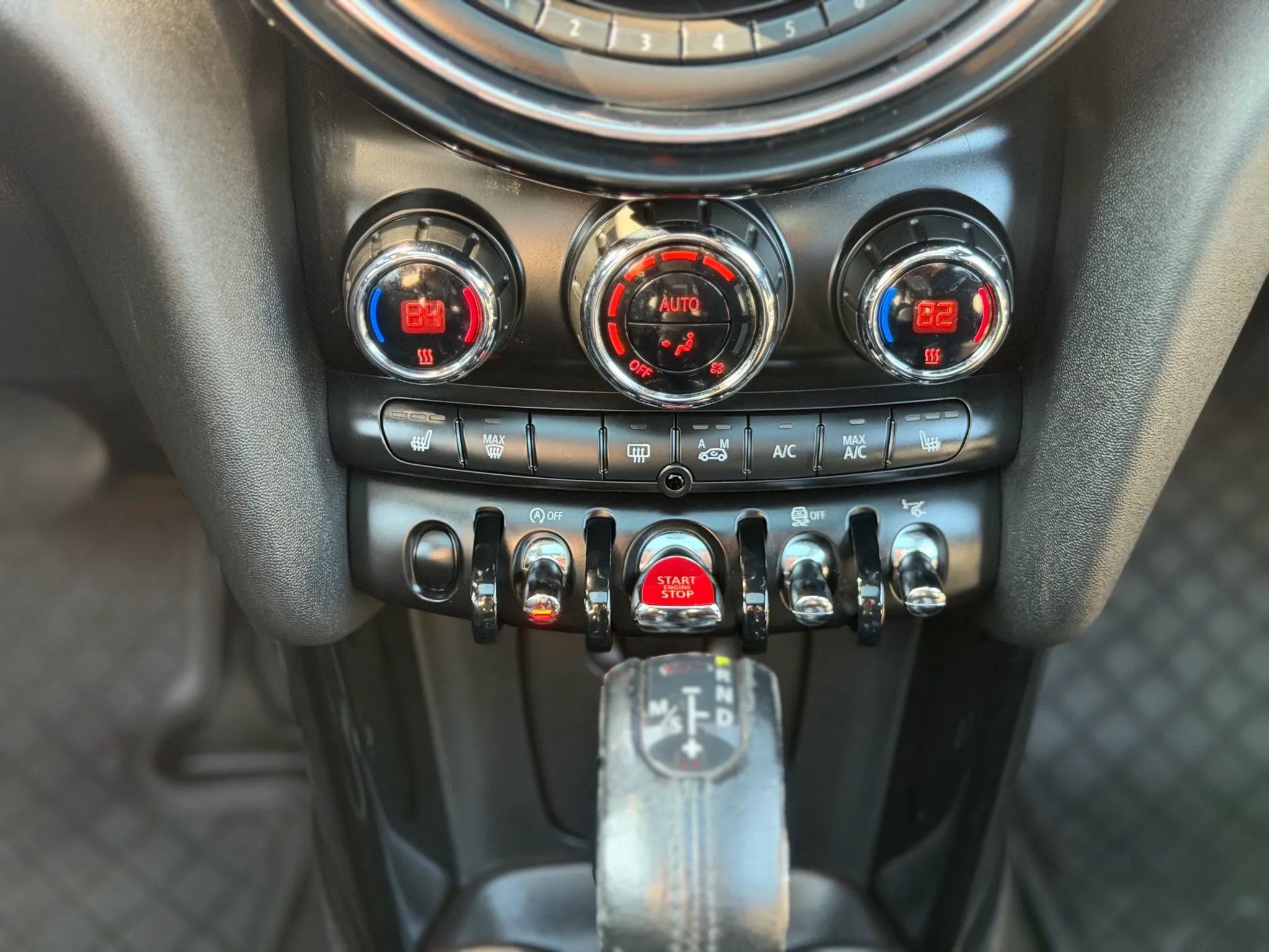 Used 2015 MINI Cooper S image 29