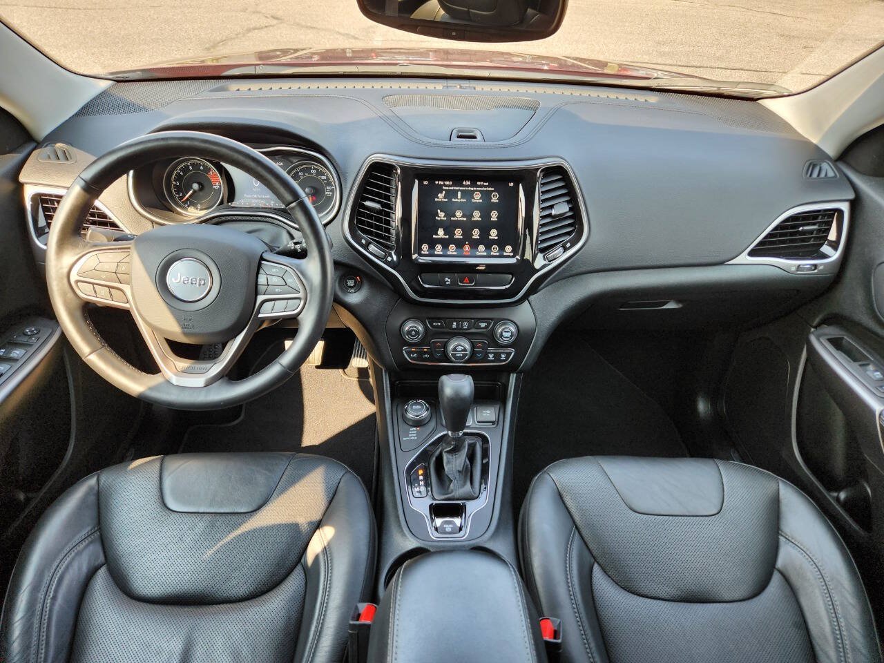 Used 2020 Jeep Cherokee Limited AWD/4WD image 3