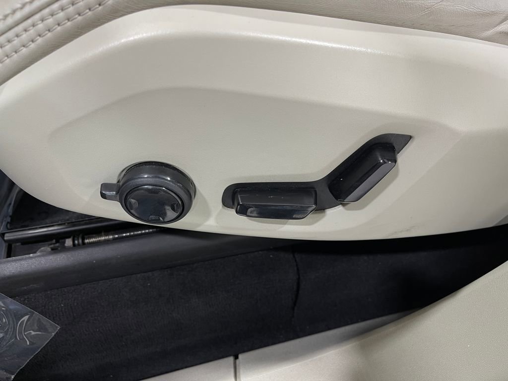 Used 2017 Volvo XC90 T6 Inscription w/ Vision Package image 18