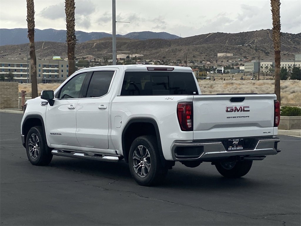 New 2026 GMC Sierra 1500 SLE image 15