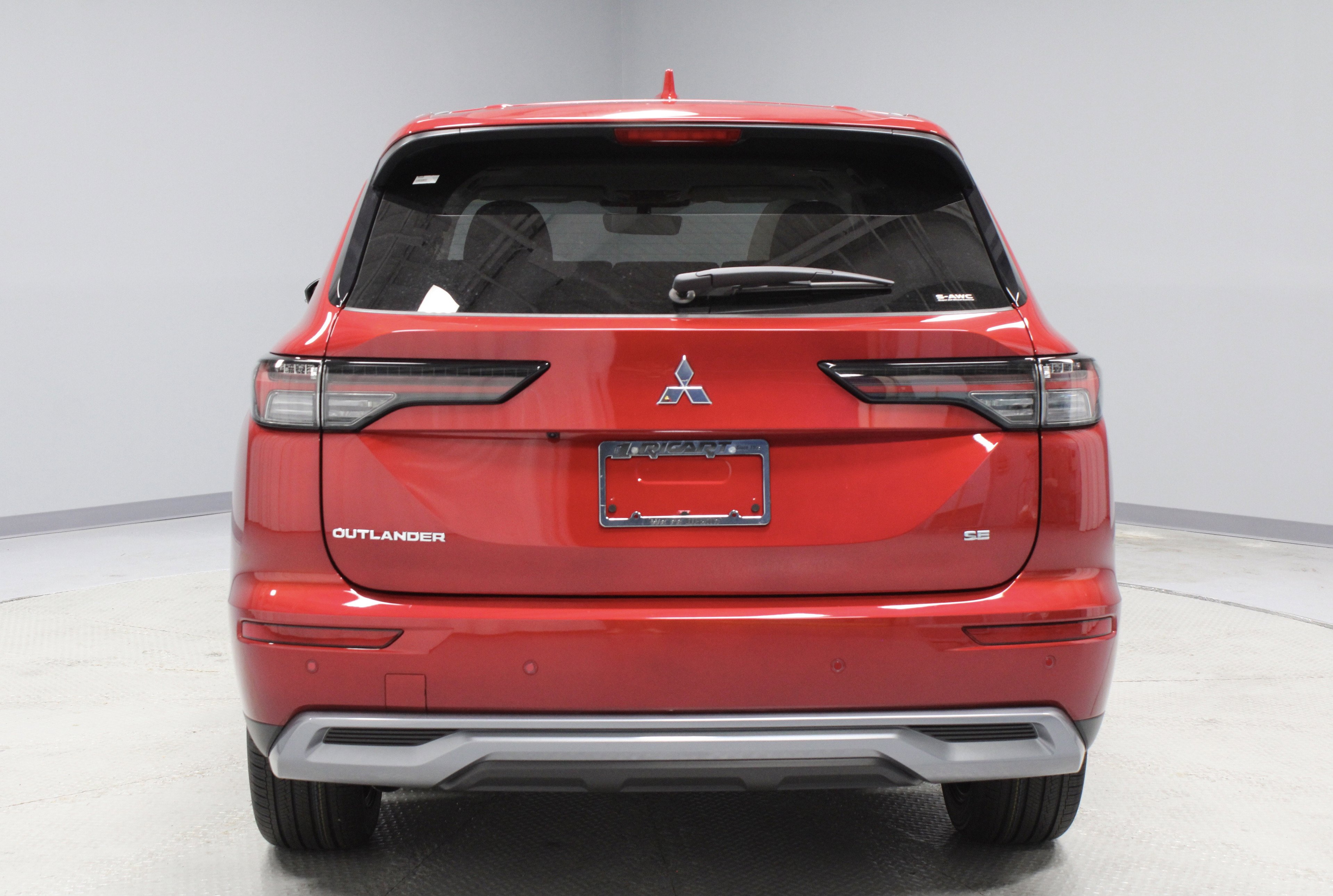 New 2025 Mitsubishi Outlander SE image 7