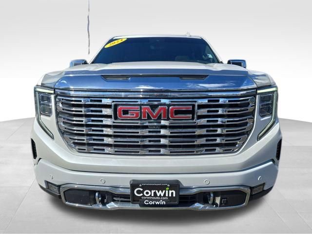 Used 2024 GMC Sierra 1500 Denali w/ Denali Reserve Package AWD/4WD image 4