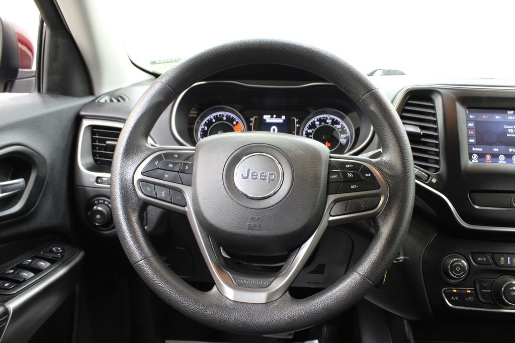 Used 2019 Jeep Cherokee Latitude w/ Popular Appearance Group FWD image 20