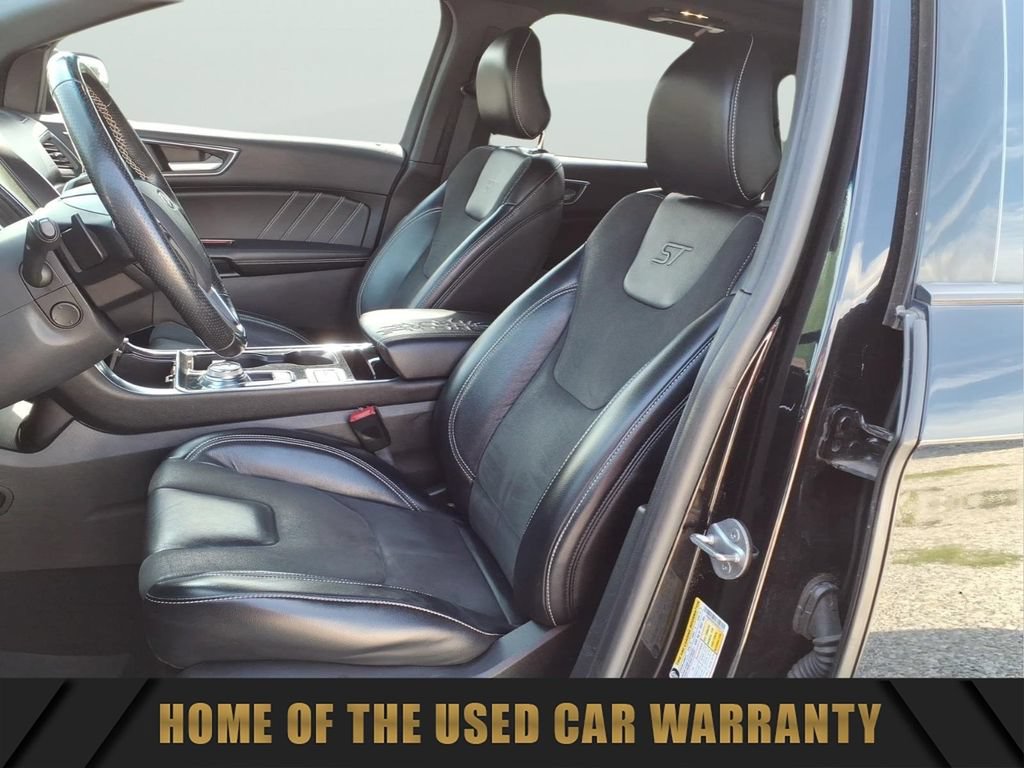 Used 2019 Ford Edge ST w/ Equipment Group 401A AWD/4WD image 14