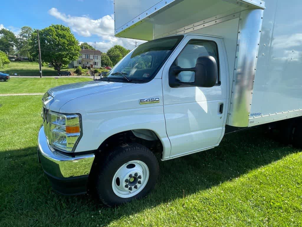 New 2024 Ford E-450 and Econoline 450 Super Duty w/ Power Windows & Locks Group RWD image 5