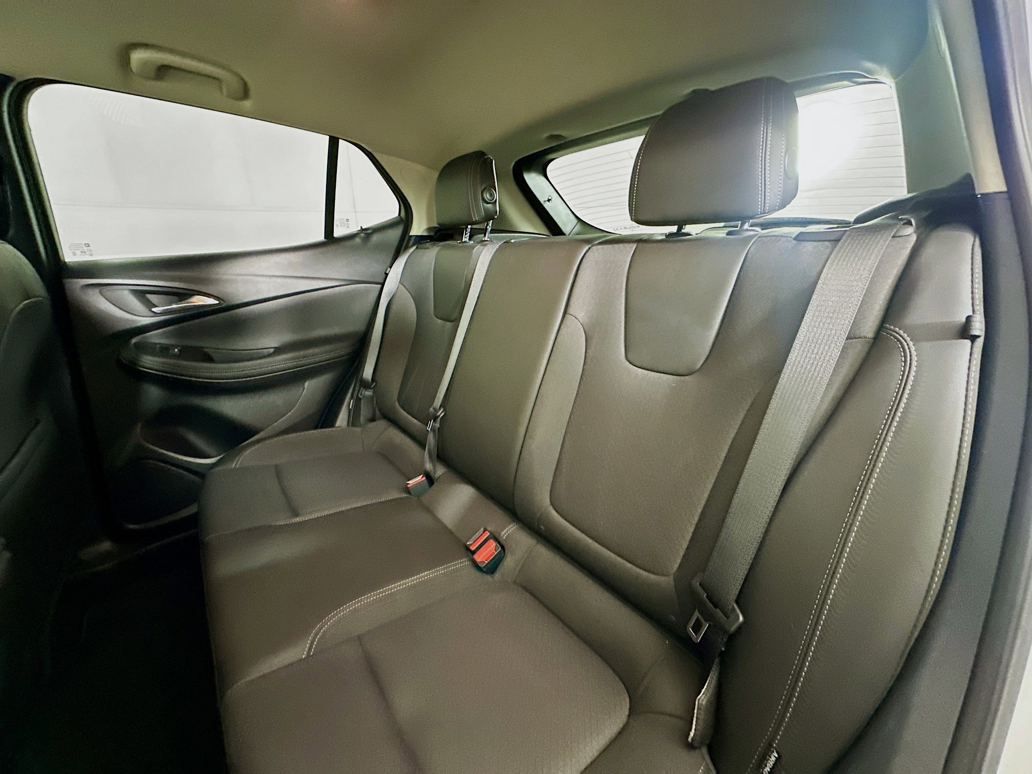 Used 2025 Buick Encore GX Preferred image 26