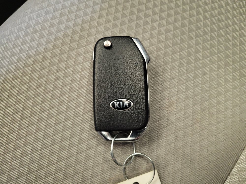 Used 2020 Kia Soul LX image 32