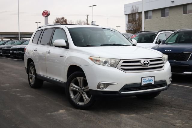 Used 2013 Toyota Highlander Limited image 2