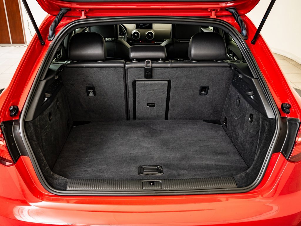 Used 2017 Audi A3 e-tron Prestige w/ Prestige Package image 18