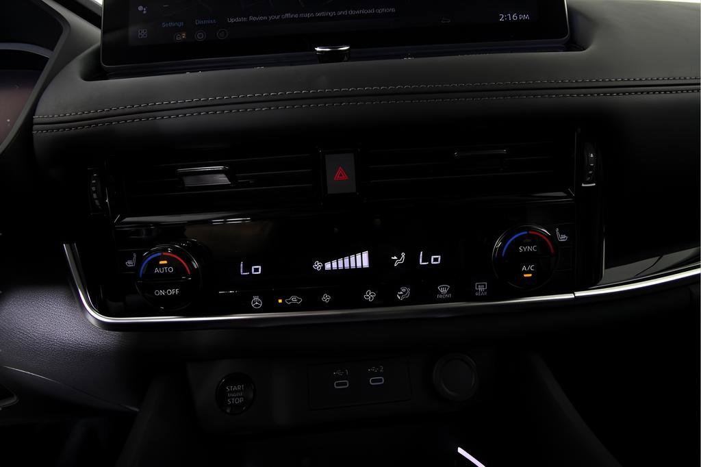 Used 2024 Nissan Rogue SL image 27