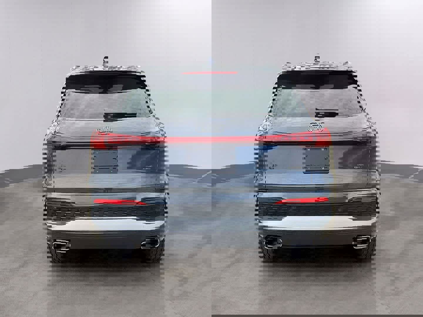 Certified 2025 Audi Q5 Premium w/ Convenience Package image 5