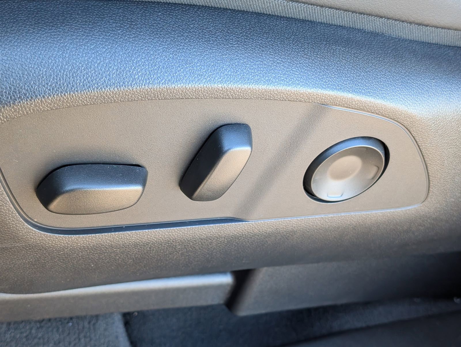 New 2026 Chevrolet Silverado EV Trail Boss w/ Premium Package image 19