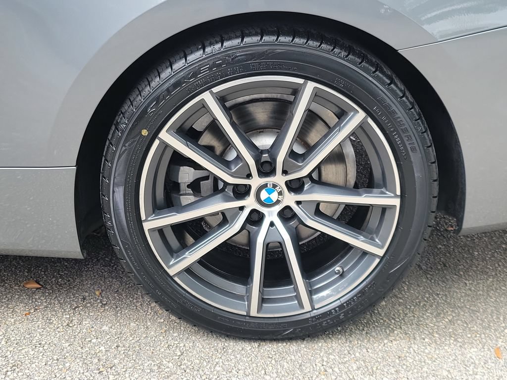 Used 2024 BMW 430i Convertible w/ Premium Package RWD image 5