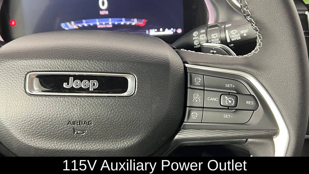 New 2025 Jeep Grand Cherokee Laredo image 10