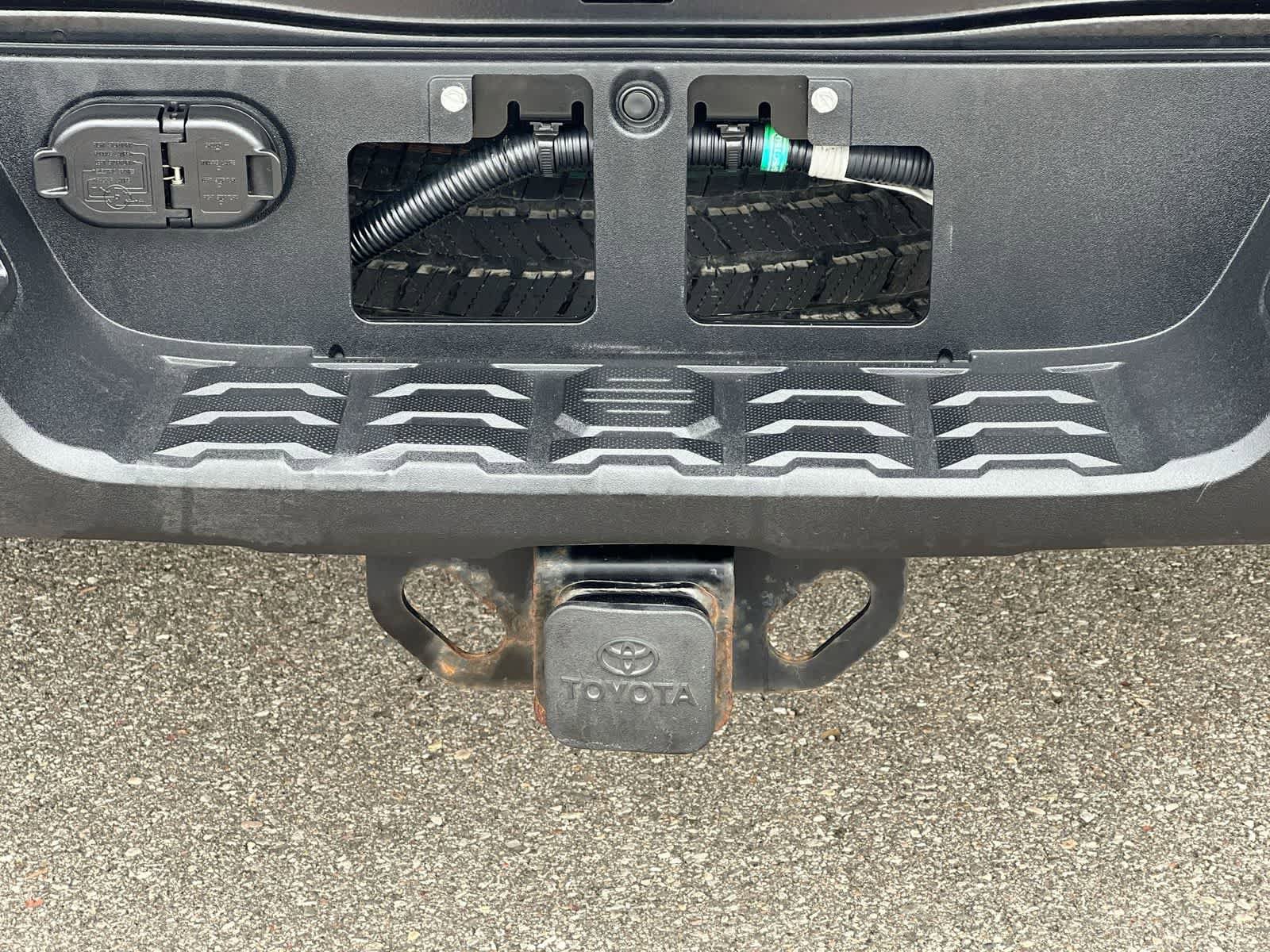 Used 2019 Toyota Tacoma Limited AWD/4WD image 35