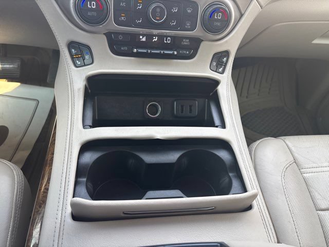 Used 2016 GMC Yukon Denali RWD image 35