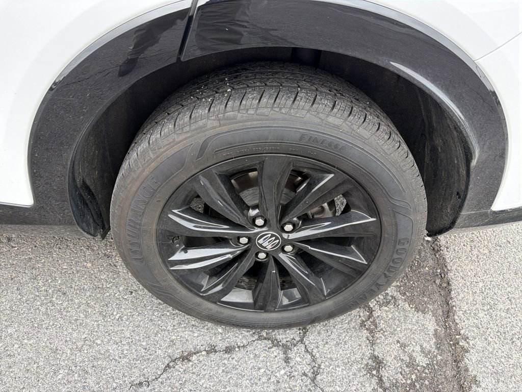 Used 2025 Buick Envista Sport Touring FWD image 12